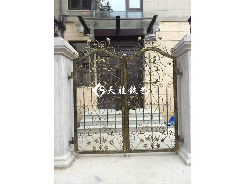 鐵藝大門(mén)