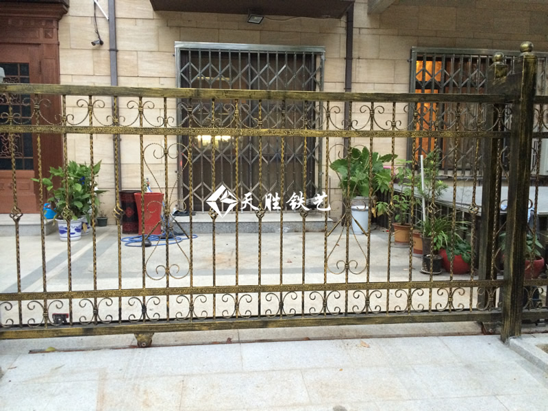 鐵藝大門(mén)