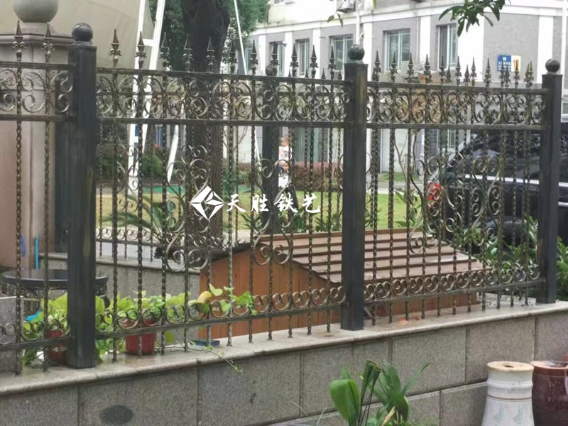 鐵藝圍欄